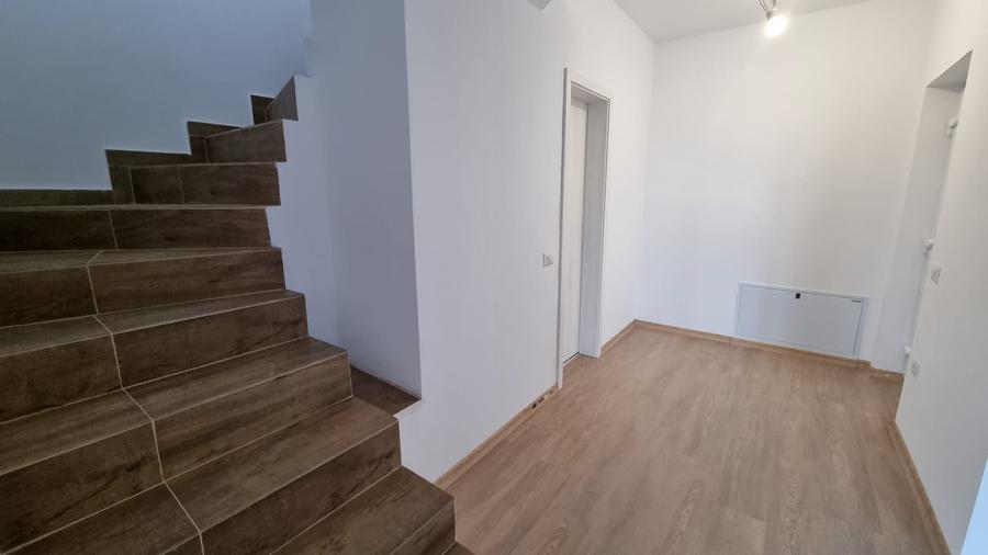 Vila 4 camere, bucatarie separata, parcare, zona Scolii - 9