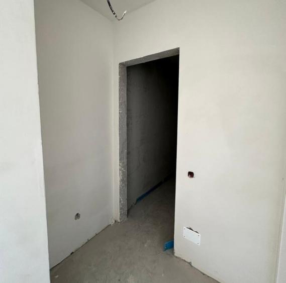 Apartament cu 2 camere decomandat în Între Lacuri