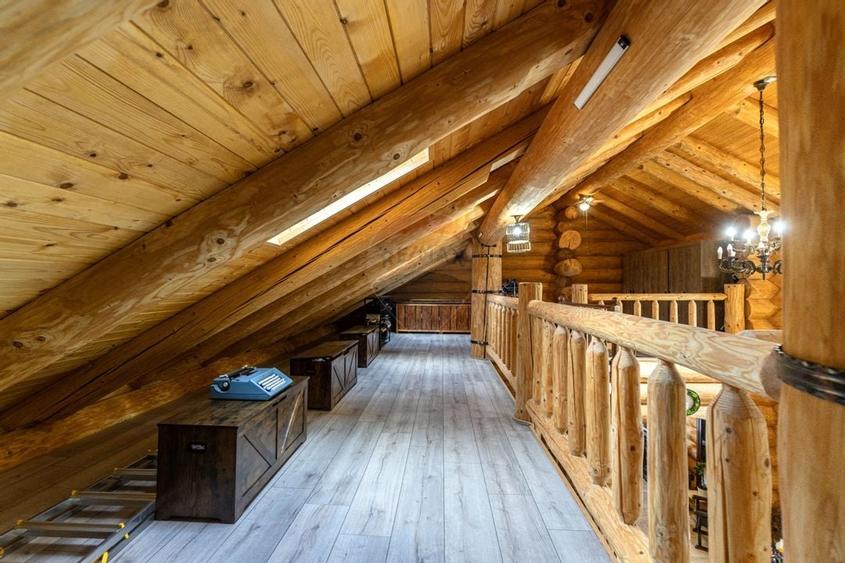 Doua case in stil canadian - confort modern intr-un cadru natural - 26