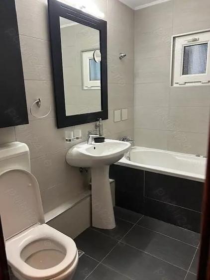 Vanzare apartament 3 camere - 2