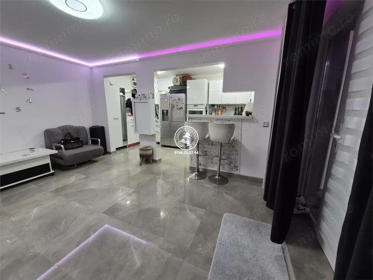 Apartament 3 camere de vanzare Alexandru cel Bun - 2