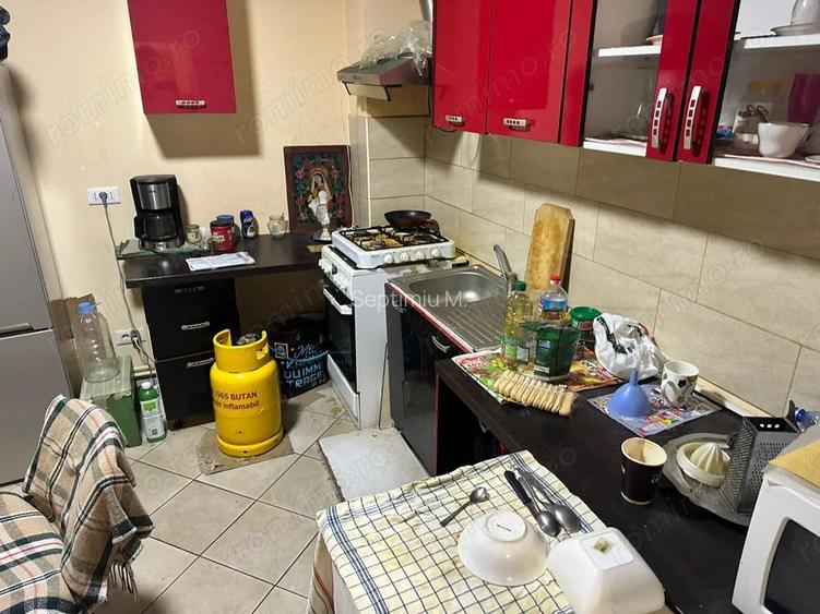 Apartament transformat in 2 camere, zona Lipovei