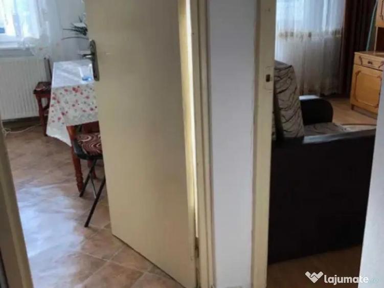 Garsoniera decomandata - zona Astra - 5