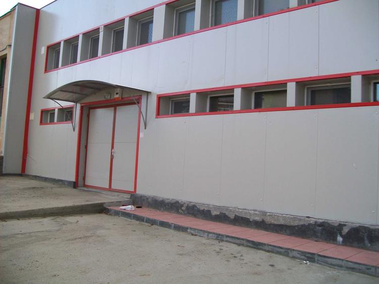 INCHIRIERE - Cladire de birouri (optional si depozite) - 3