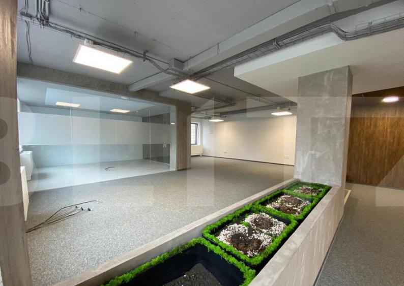 Spatiu deosebit in cladire clasa A - 1