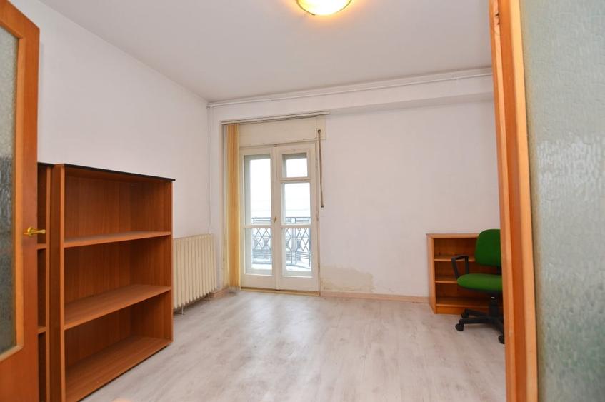VANZARE APARTAMENT 4 CAMERE UNIRII – FANTANI - 2