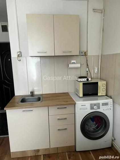 Vand sau schim garsoniera comfort 3 la etajul 2