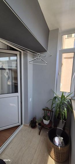 Apartament cu 4 camere decomandat în CET
