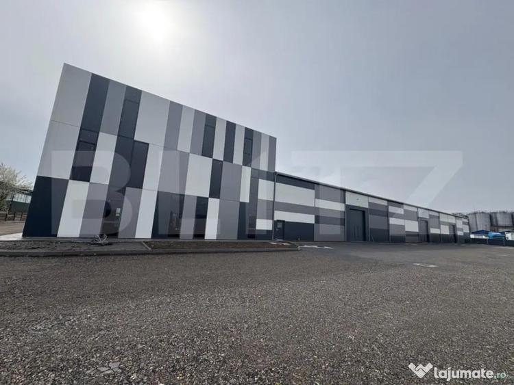 Spațiu comercial, de 3,000 mp, în Central