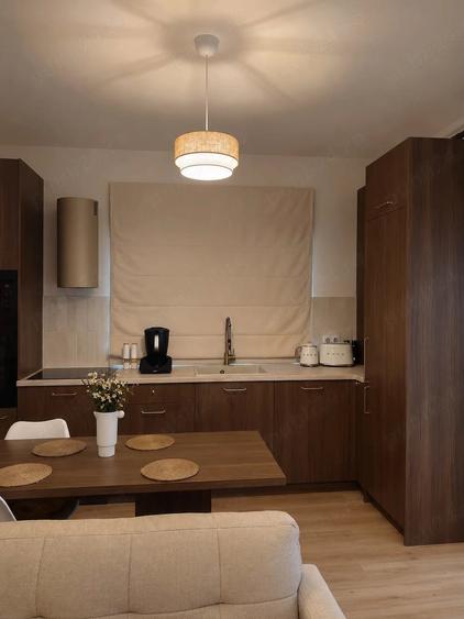 Apartament cu 3 camere semidecomandat în Apahida