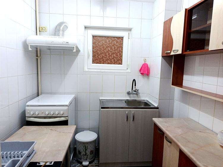 Apartament cu 3 camere semidecomandat în Nicolae Grigorescu