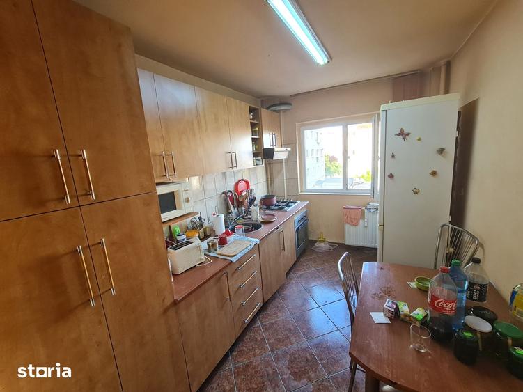 Apartament cu 4 camere în Micălaca