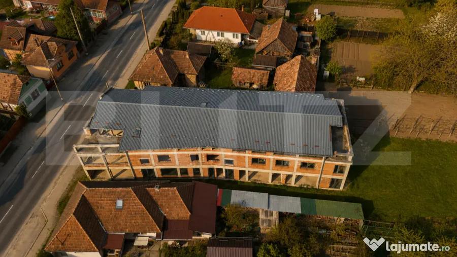 Spațiu comercial, de 1,302 mp, în Central