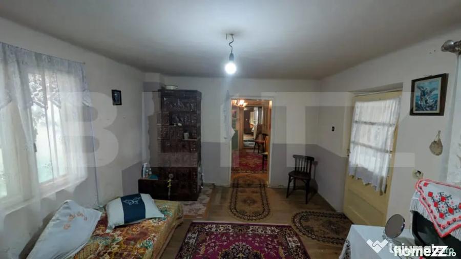 Casă cu 3 camere cu Teren 2540 Mp în Central