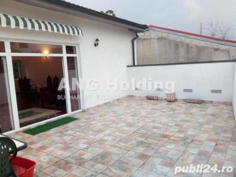 Casă cu 10 camere cu Teren 335 Mp în Cișmigiu