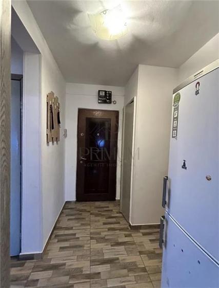 Apartament cu 2 camere decomandat, mobilat în Dâmbovița