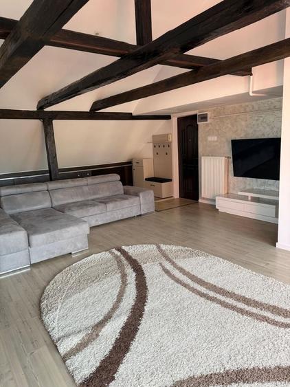 Apartament cu 3 camere semidecomandat în Dosu Bricii
