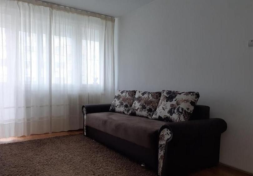Apartament cu 2 camere semidecomandat, mobilat în Berceni