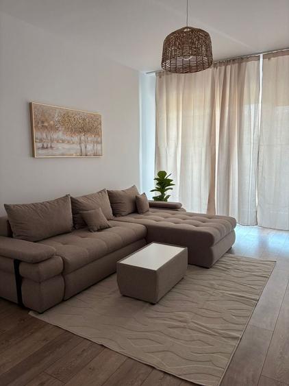 Apartament cu 2 camere decomandat, mobilat în Girocului