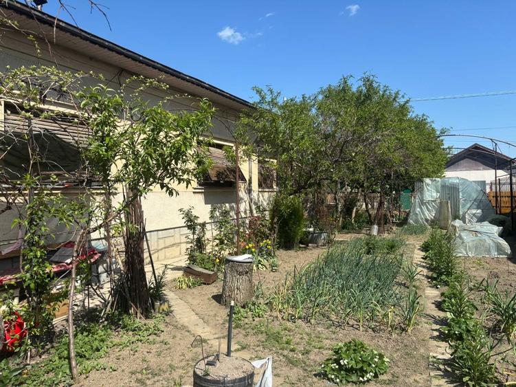 Casă cu 4 camere în Sud