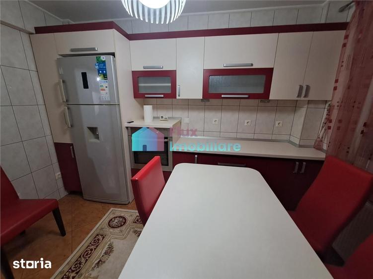 Apartament cu 4 camere decomandat în George Enescu