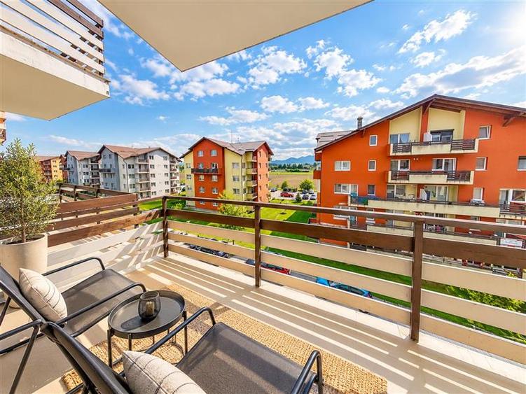 Apartament cu 2 camere decomandat, mobilat în Sânpetru — fotografia 2