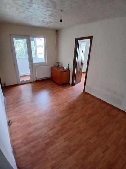 Apartament cu 2 camere nedecomandat în Groapa