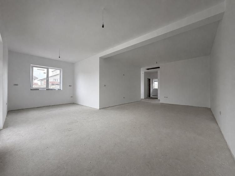 Duplex cu 4 camere cu Teren 370 Mp în Șag