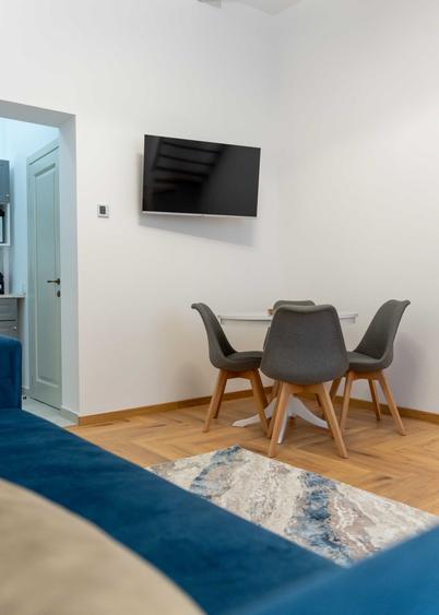 Apartament cu 2 camere semidecomandat în Exterior Vest