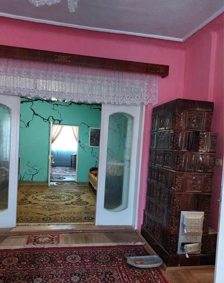 Casă cu 4 camere în Coman