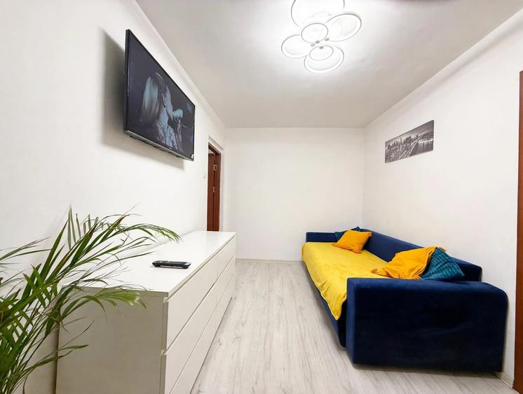 Penthouse cu 2 camere semidecomandat în Tomis Nord