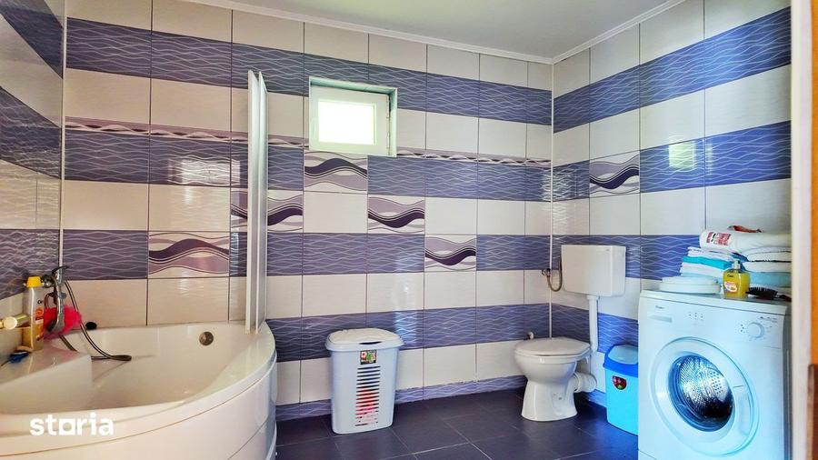 Casă cu 3 camere cu Teren 300 Mp în Central