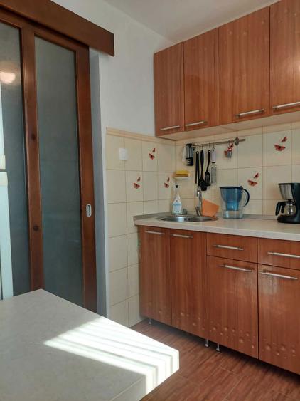 Vand apartament 2 camere decomandat, intrare in Zamca (zona Belvedere - Bebelusul), Suceava, 65.900 euro, etaj 4 din 5 - 8