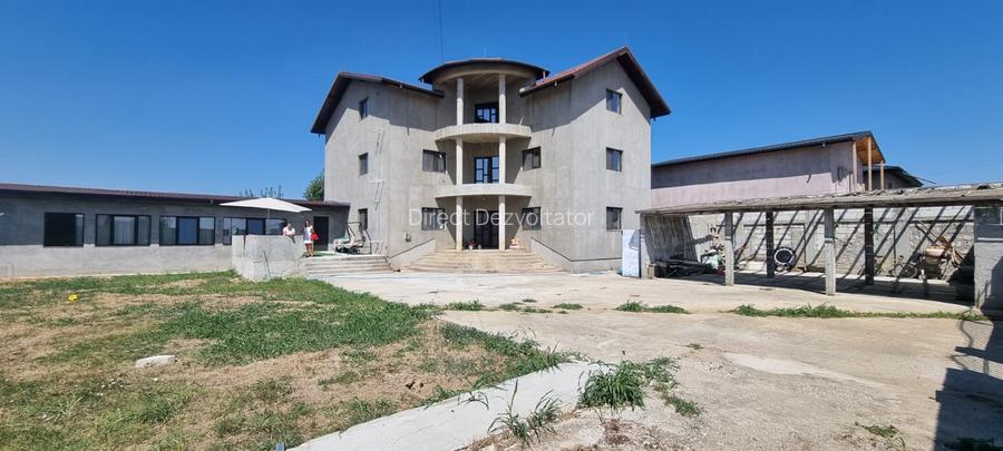 Casă spațioasă P+1+M cu anexă, teren 1056 mp – Dragomirești Vale