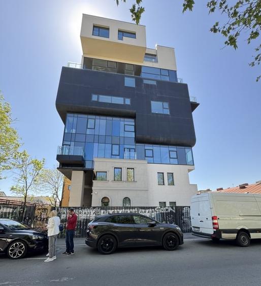 SPATIU COMERCIAL PREMIUM in EMINESCU - DACIA CUSTOM MADE* - 1