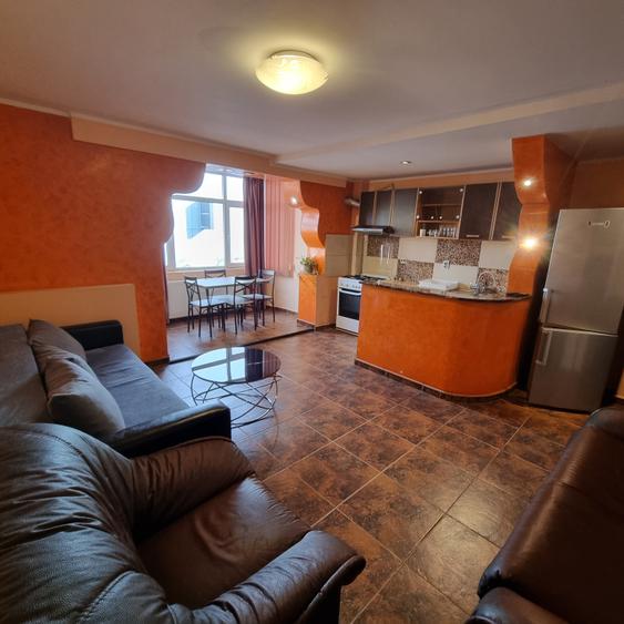 PIATA UNIRII , BD IC BRATIANU, LANGA METROU, AP 2 CAM MOBILAT SI UTILAT - 1