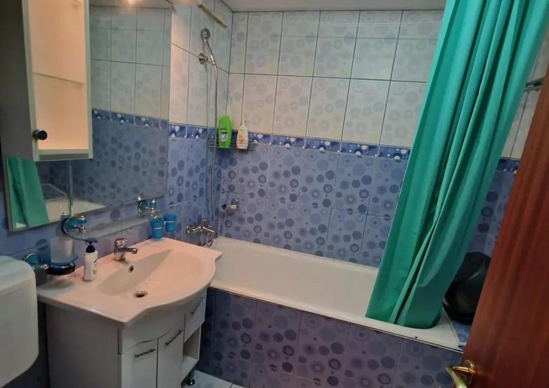 Inchiriez apartament 2 camere Calea Mosilor - 7