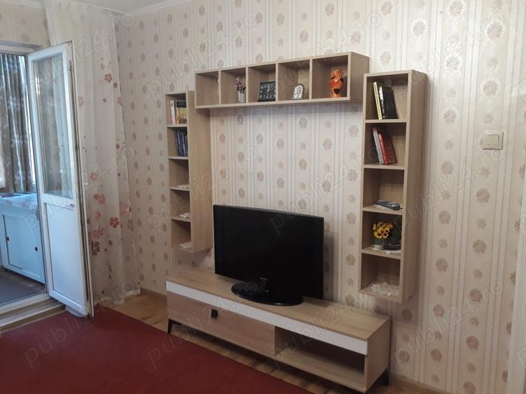 Inchiriez apartament 2 camere zona Boema - 1