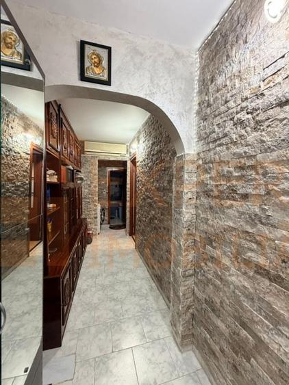 Apartament 3 camere, situat in zona Tomis Nord - 11