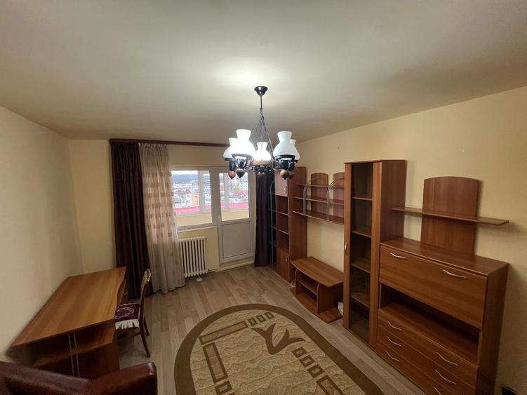 Apartament 3 camere in centru, decomandat, spre inchiriere - 1