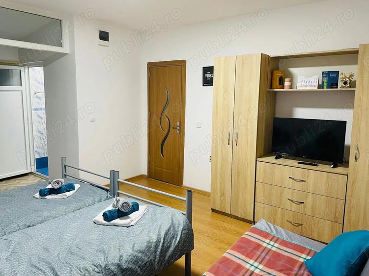 Garsoniera la curte de inchiriat - 1