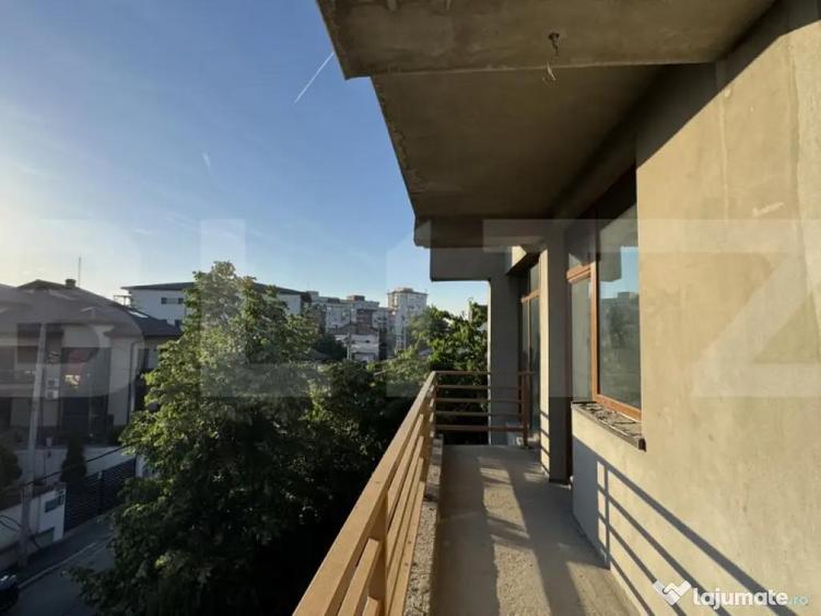 Penthouse in casa la ro?u, 144 mp utili cu 113 mp terasa - 4