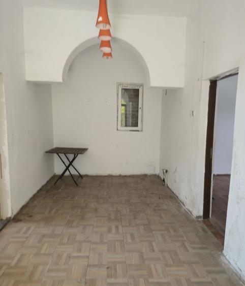 Locuinta de vanzare - 4