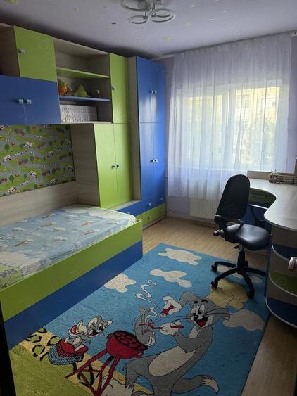 Inchiriez apartament cu 3 camere Nufarul - 2