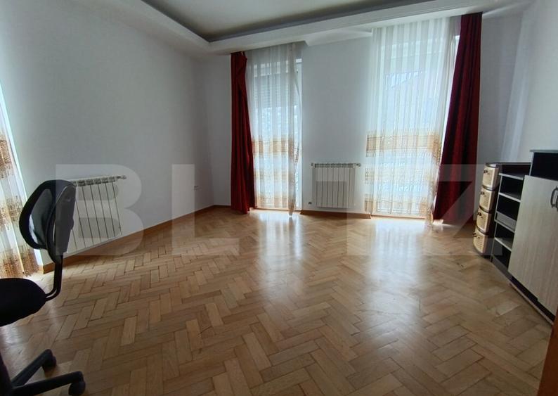 Casa Ultracentral cu 5 camere in suprafa?a de 300 mp ?i - 9