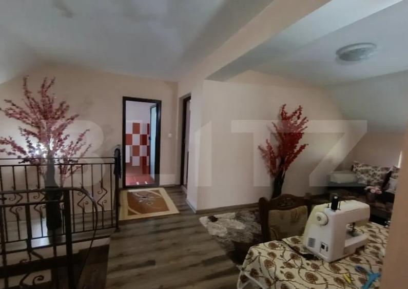 Casa de vanzare, cu 4 camere, 300 mp, zona exterior sud - 8