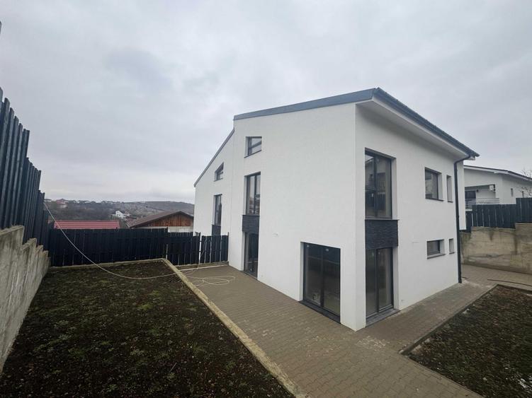 Duplex P+E cu pod locuibil Strada Teilor, Dezmir - 6