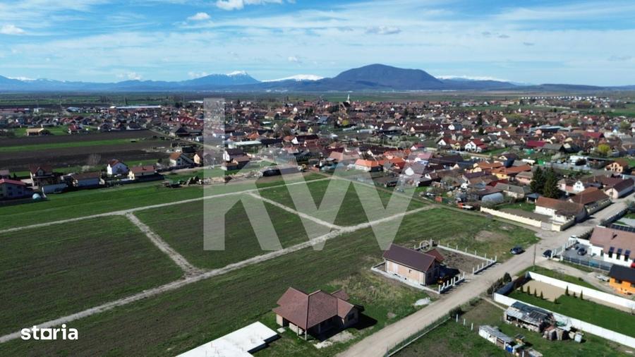 Teren de 447 mp in Halchiu - utilitati - Comision 0% - 8