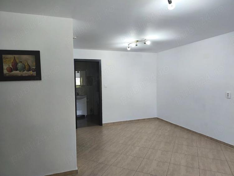 Spațiu comercial, de 37 mp, în Central