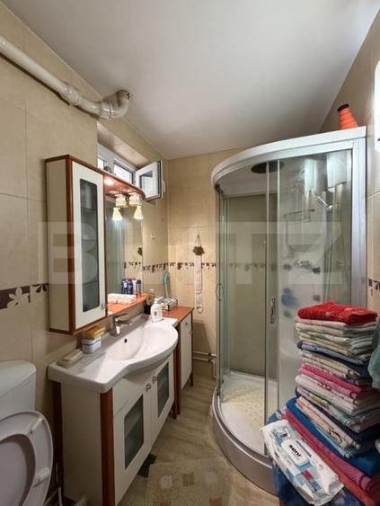 Apartament 4 camere, et. 1, Calea Severinului/ Scoala Decebal - 7